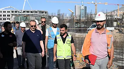 Kışla Caddesi ve Saray Mahallesinde inşaatlar devam ediyor