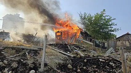 Malatya'da baraka yangını