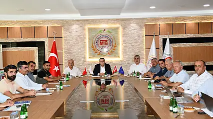 Malatya'da 'Kuru Kayısı Lisanslı Depo ve Borsası' Projesi Masaya Yatırıldı