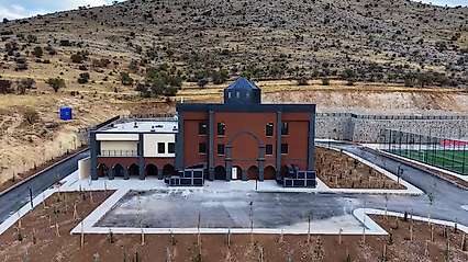 Malatya İkizce'de Cem ve Kültür Evi ile Spor Tesisi Tamamlandı