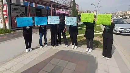 Şehriban Günata Anadolu Lisesi Öğrencileri Trafik Sorununa Çözüm Arıyor: Bisiklet Yolu Talebi