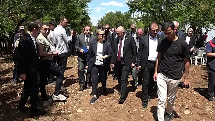 TBMM Zirai Don Araştırma Komisyonu Malatya'da kayısı bahçelerini yerinde inceledi