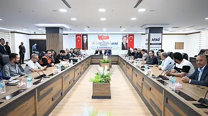 Vali Seddar Yavuz TOKİ Beton Santralleri İstişare Toplantısına Katıldı