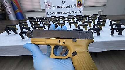 İstanbul'da Takside Şoke Eden Operasyon: 108 Tabanca Ele Geçirildi