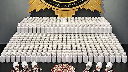Malatya'da Uyuşturucu Operasyonu: 46 Bin 189 Hap Ele Geçirildi