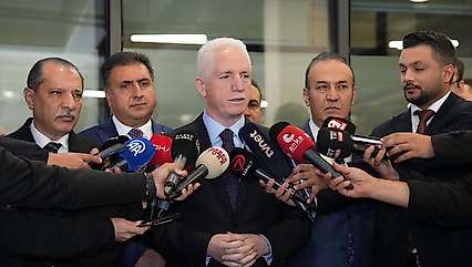 Okula Giren Kız Öğrenci 8 Öğrenciyi Bıçakladı