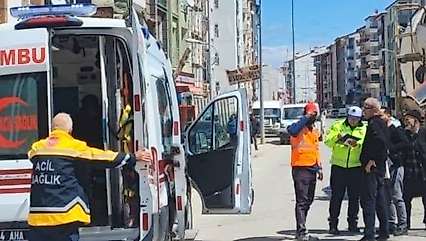 Yeşilyurt'ta Otomobilin Çarptığı Yaya Ağır Yaralandı