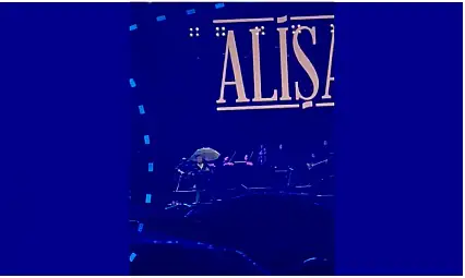Alişan Konserine Yağmur Engeli