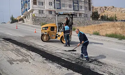 Battalgazi'de Altyapı Sonrası Bozulan Yollara Asfalt Yama Çalışması