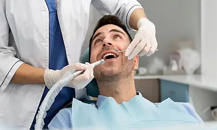 Diş Beyazlatmada En Etkili Yöntem: Ofis Tipi Uygulama