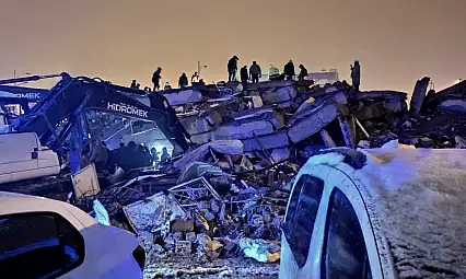 Islak İmzalı Belgelerde Usulsüzlük Şüphesi: Deprem Davasında Kurumlara Suç Duyurusu Uyarısı