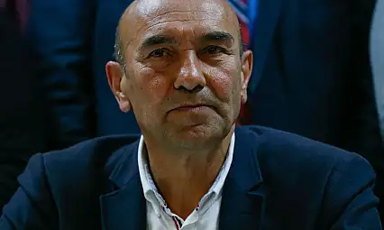 İzmir'deki yolsuzluk operasyonunda 45 kişi tutuklandı