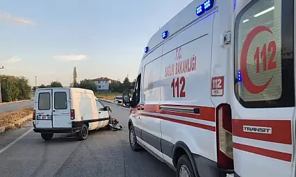 Karşı Şeride Geçen Otomobil Kazaya Yol Açtı: 3 Kişi Yaralandı