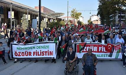 Malatya'da Büyük Filistin Yürüyüşü: Binlerce Kişi Özgür Filistin İçin Yürüdü