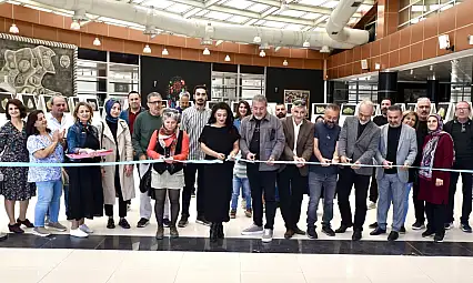 Meral Göksu Sağdıç'tan Taşlara Dokunan Sergi: 'Azura'