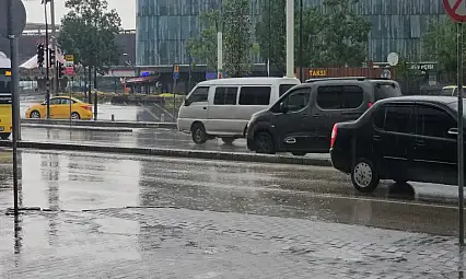 Meteoroloji uyardı: Marmara'da kuvvetli rüzgâr, Kars ve Ardahan'da sağanak
