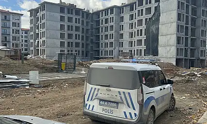 Rezerv Alan İnşaatında Feci Kaza: 6'ncı Kattan Düşen İşçi Ağır Yaralandı