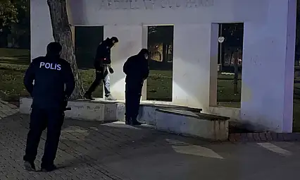 Seyir Halindeki Araçtan Ateş Açıldı, 18 Yaşındaki Genç Hastaneye Kaldırıldı