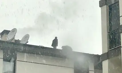 TOKİ Rezerv Konutlarında Çatı Alarmı: İşçi Darp Edildiğini İddia Etti