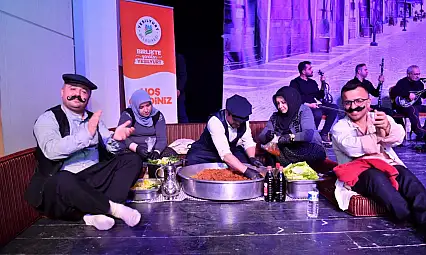 Yeşilyurt'ta 'Eyvan Geceleri' Kültür ve Sanatla Gönülleri Isıttı