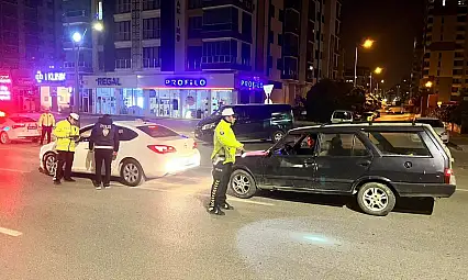 Yüzakı Caddesi'nde Asayiş ve Trafik Denetimi
