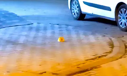 Zapcıoğlu Caddesi'nde Silahlı Dehşet: Yaşlı Adam Kurşunların Hedefi Oldu