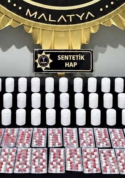 Malatya'da Uyuşturucu Operasyonu: 3 Bin 601 Sentetik Ecza Ele Ge geçirildi