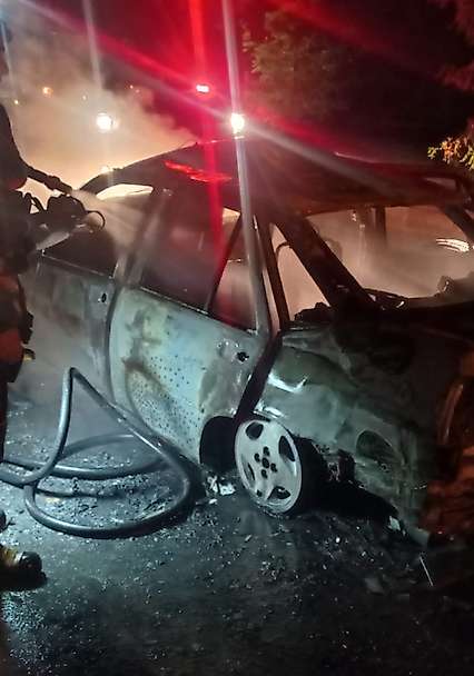 Tohma Köprüsü'nde Kaza: 4 Yaralı, Bir Araç Yandı