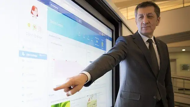 1 Milyona Yakın Öğrenci, 'Eba Akademik Destek Sistemi' İle Üniversite Hedefine İlerliyor