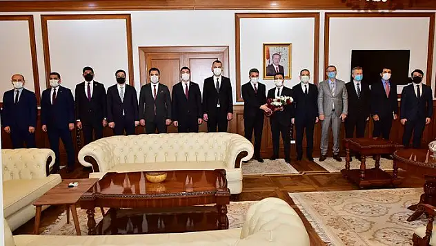 10 Ocak İdareciler Günü Münasebetiyle Vali Baruş'a Ziyaret