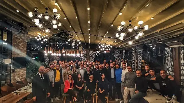 14  Nisan mümessiller gününde iftar yemeğinde buluştu