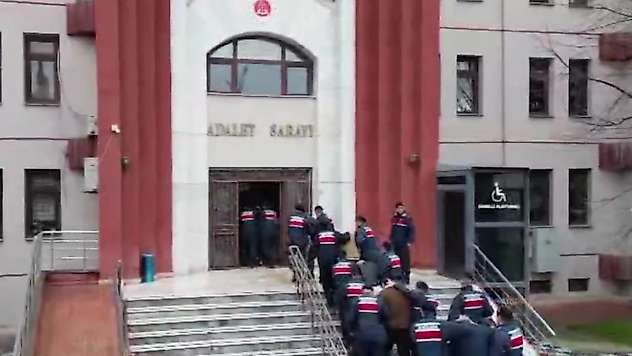 15 ilde organize suç örgütlerine operasyon: 140 şüpheli yakalandı