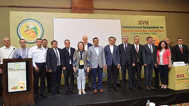 17. Uluslararası Kayısı Sempozyumu başladı