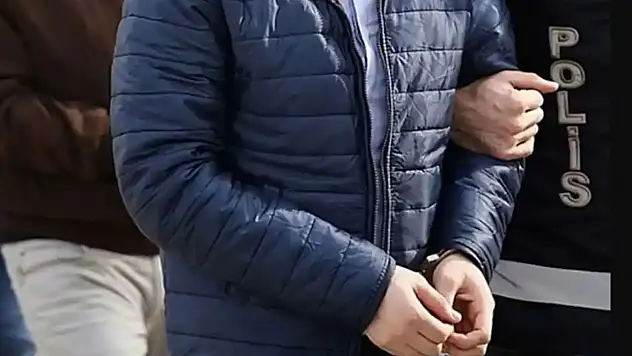 20 Günde FETÖ'ye Darbe: 223 Gözaltı, 87 Tutuklama