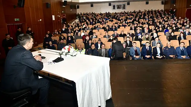 2022-2023 Eğitim-Öğretim Yılı 2. Döneminde Alınacak Eğitim ve Güvenlik Tedbirleri Toplantısı Düzenlendi