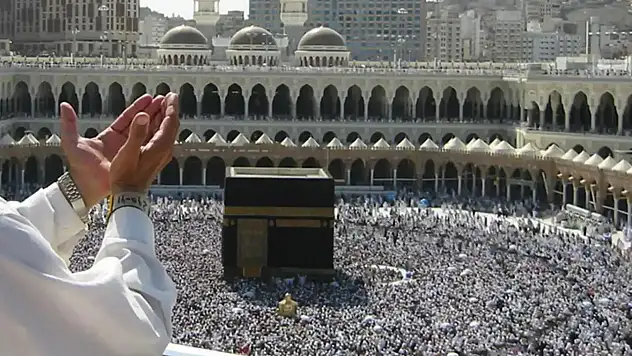 2026 yılı hac kuraları bugün çekiliyor: 1,8 milyon aday heyecanla bekliyor