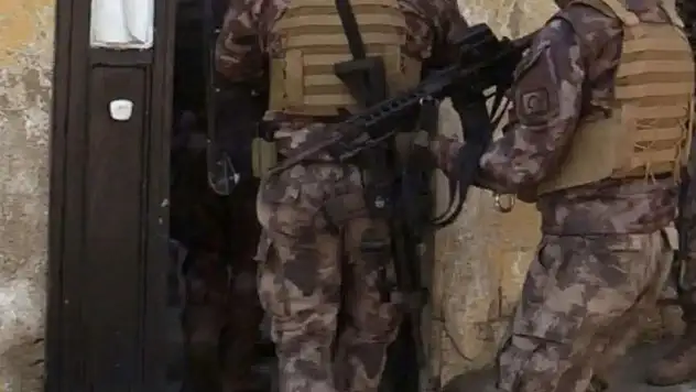 23 ilde DAİŞ'e operasyon: 105 gözaltı