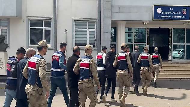 25 ilde silah kaçakçılarına operasyon: 404 gözaltı