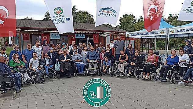 3 Aralık Engelsiz Yaşam Derneği Başkanı Naile Altuntaş Bayram: 'Gerçek Bayram Gönüllere Dokunabilmektir'