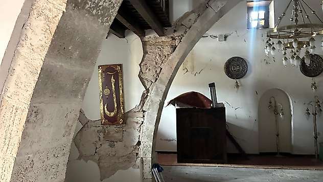 3 Asırlık Hacı Bekir Camii Yok Olma Tehlikesiyle Karşı Karşıya