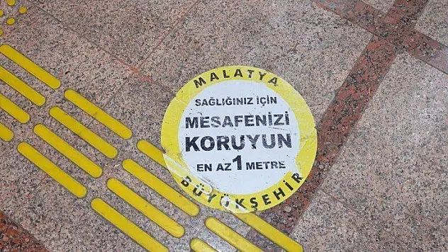 3 Bin Noktaya Fiziki Mesafe Uyarısı