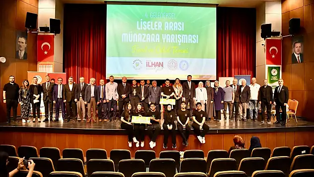 '4.Geleneksel Liseler Arası Münazara Yarışması' tamamlandı.