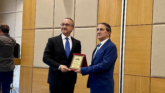 42 Yıllık Devlet Hizmetine Duygusal Veda