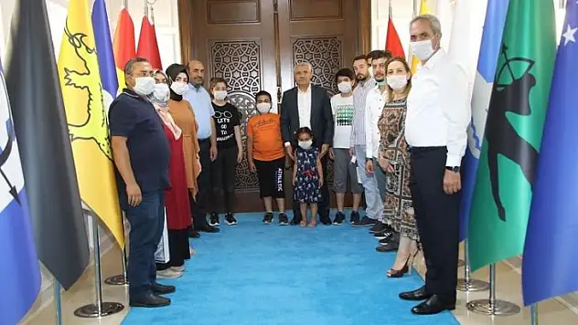 AK Parti Battalgazi Gençlik Kolları '15 Temmuz Demokrasi ve Milli İrade' konulu resim yarışması düzenledi