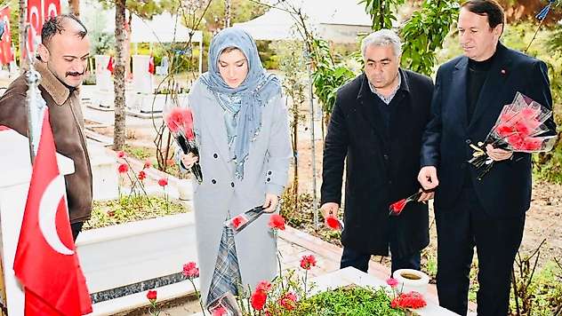 AK Parti Milletvekili Ölmeztoprak'tan Malatya Şehitliği ve Taziye Ziyaretleri