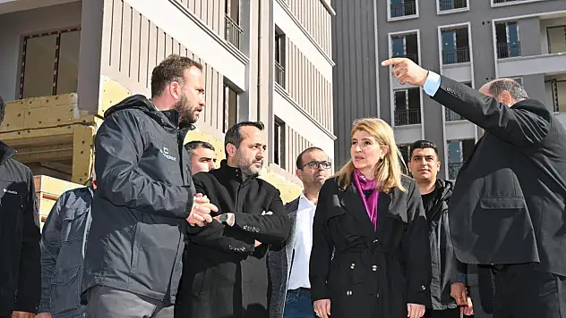 AK Partili Vekiller Sahada