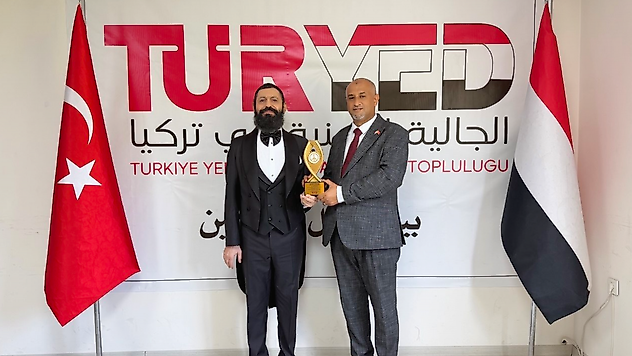 Akif Manaf'a 'Yemen-Türkiye Dostluk ve Barış Ödülü'