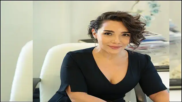 Akneli ve Yağlı Ciltlere Dikkat!