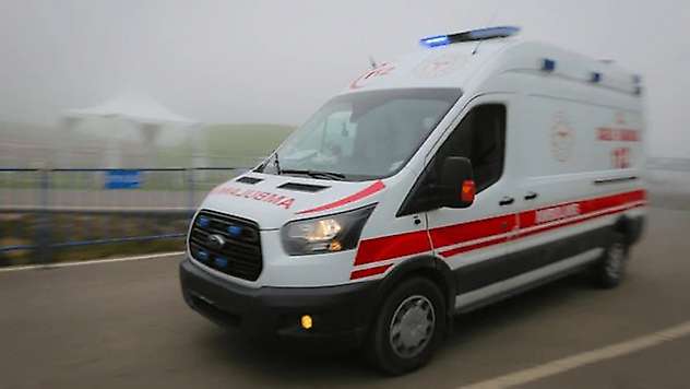 Aksaray'da otomobil ile otobüs çarpıştı: 4 yaralı