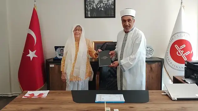 Alman vatandaşı Bursa'da Müslüman oldu